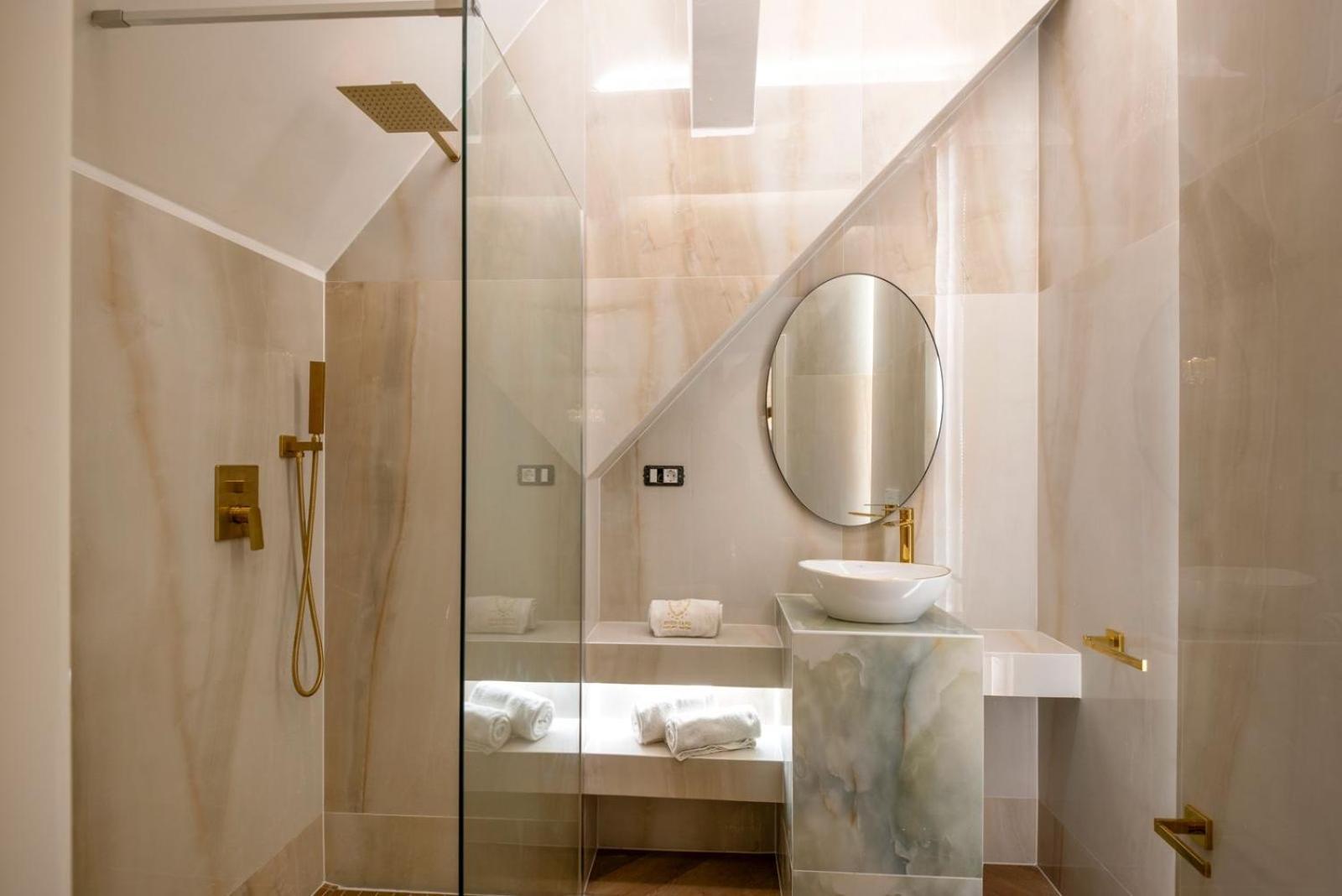 Vip Jacuzzi Luxury Apartment Budapest Exterior photo