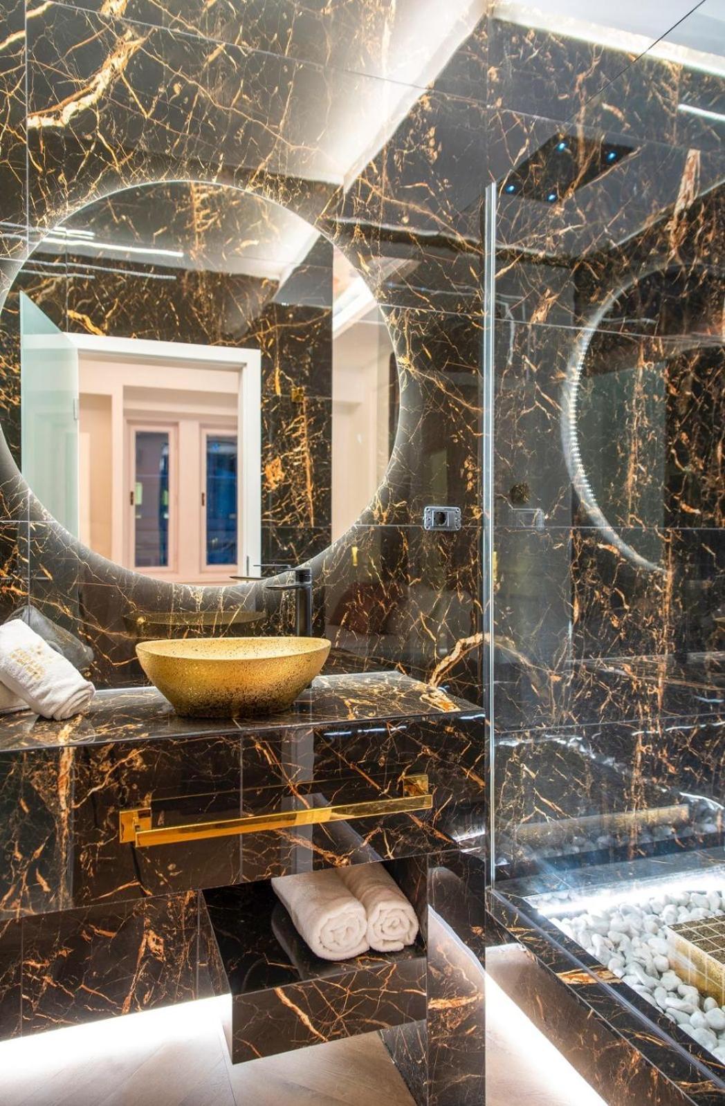 Vip Jacuzzi Luxury Apartment Budapest Exterior photo